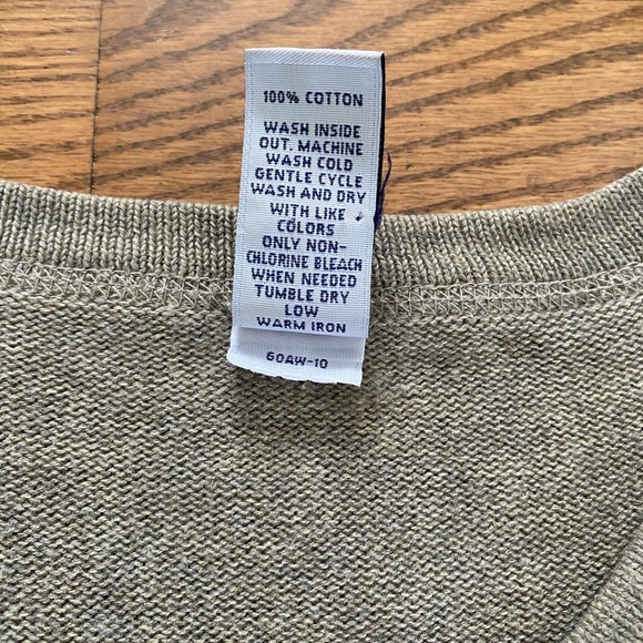 Gap men’s M 100% cotton beige V-neck sweater - Picture 7 of 7